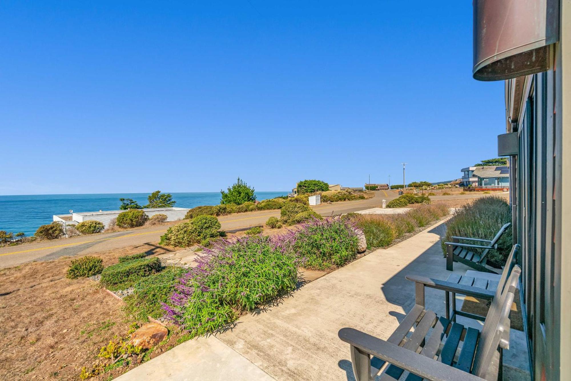 Dream Weaver House With Hot Tub And Ocean View! Villa Manchester Esterno foto